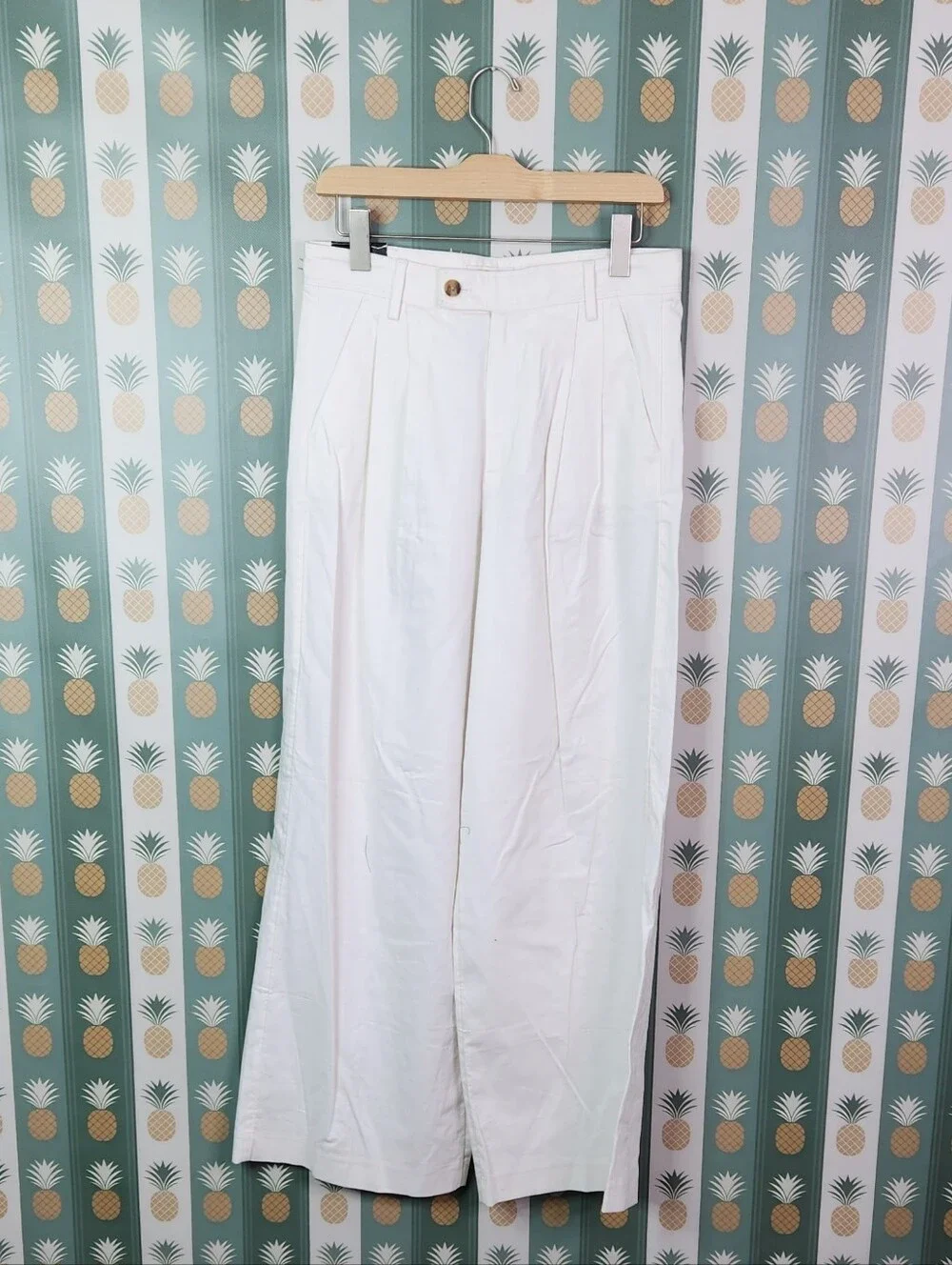 Banana Republic Factory Linen-Blend Wide-Leg Pleated Trouser